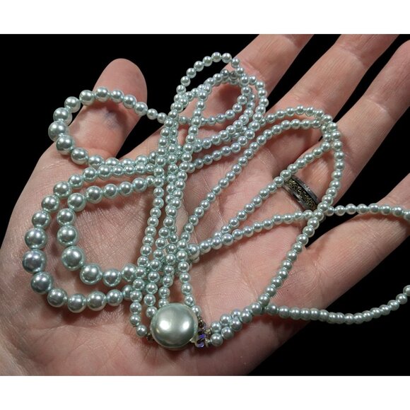 Vintage Princess Style Light Blue Faux Pearl Layered Necklace - Picture 3 of 6